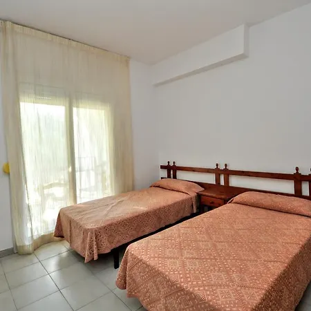 Los Fresnos Apartment