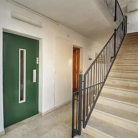 Los Fresnos Apartment *